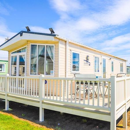 Big Skies Platinum Plus Holiday Home With Wifi, Netflix, Dishwasher, Decking Camber Bagian luar foto