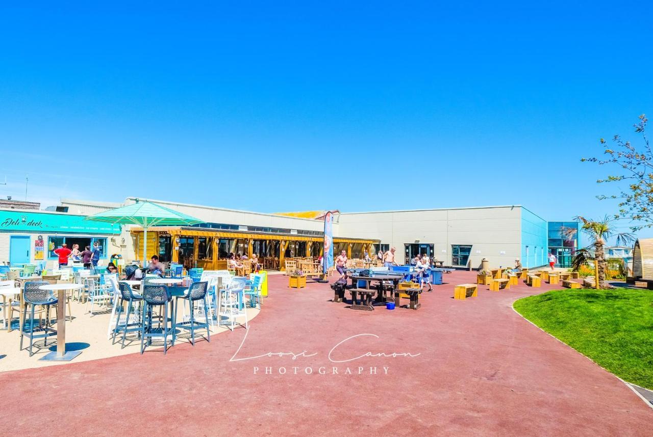 Big Skies Platinum Plus Holiday Home With Wifi, Netflix, Dishwasher, Decking Camber Bagian luar foto